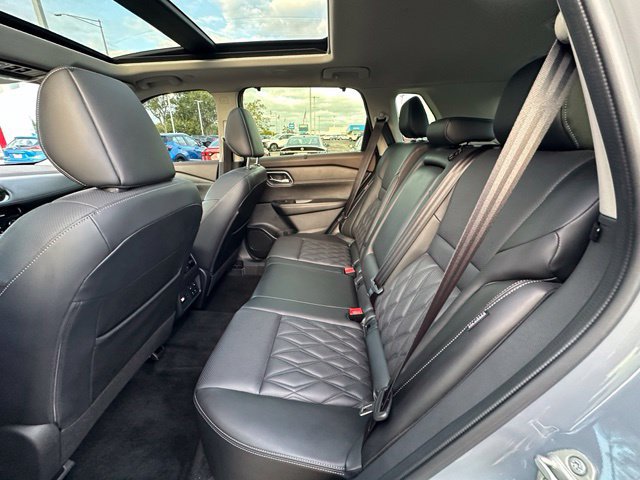 Certified 2023 Nissan Rogue Platinum w/ Platinum Premium Package AWD/4WD image 27