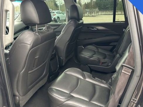 Used 2017 Cadillac Escalade Premium Luxury image 11