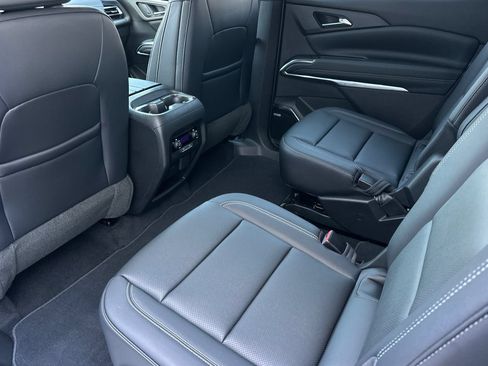 New 2026 Chevrolet Traverse LT w/ Enhanced Driving Package FWD image 12