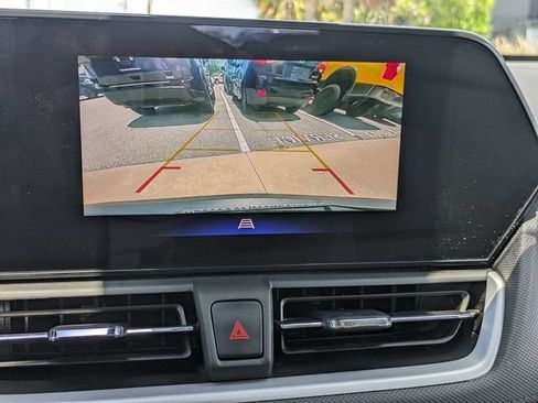 Used 2024 Chevrolet TrailBlazer LS FWD image 21
