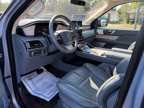 Used 2020 Lincoln Navigator Black Label AWD/4WD image 11