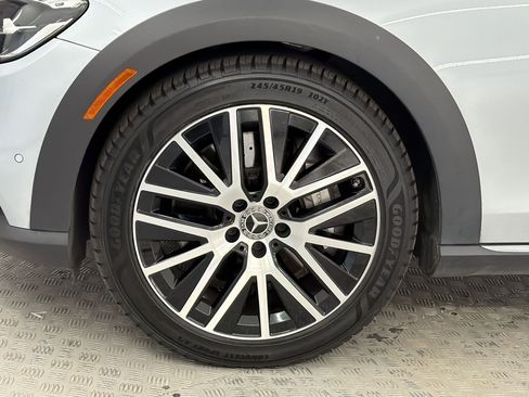 Used 2022 Mercedes-Benz E 450 4MATIC All-Terrain Wagon image 11