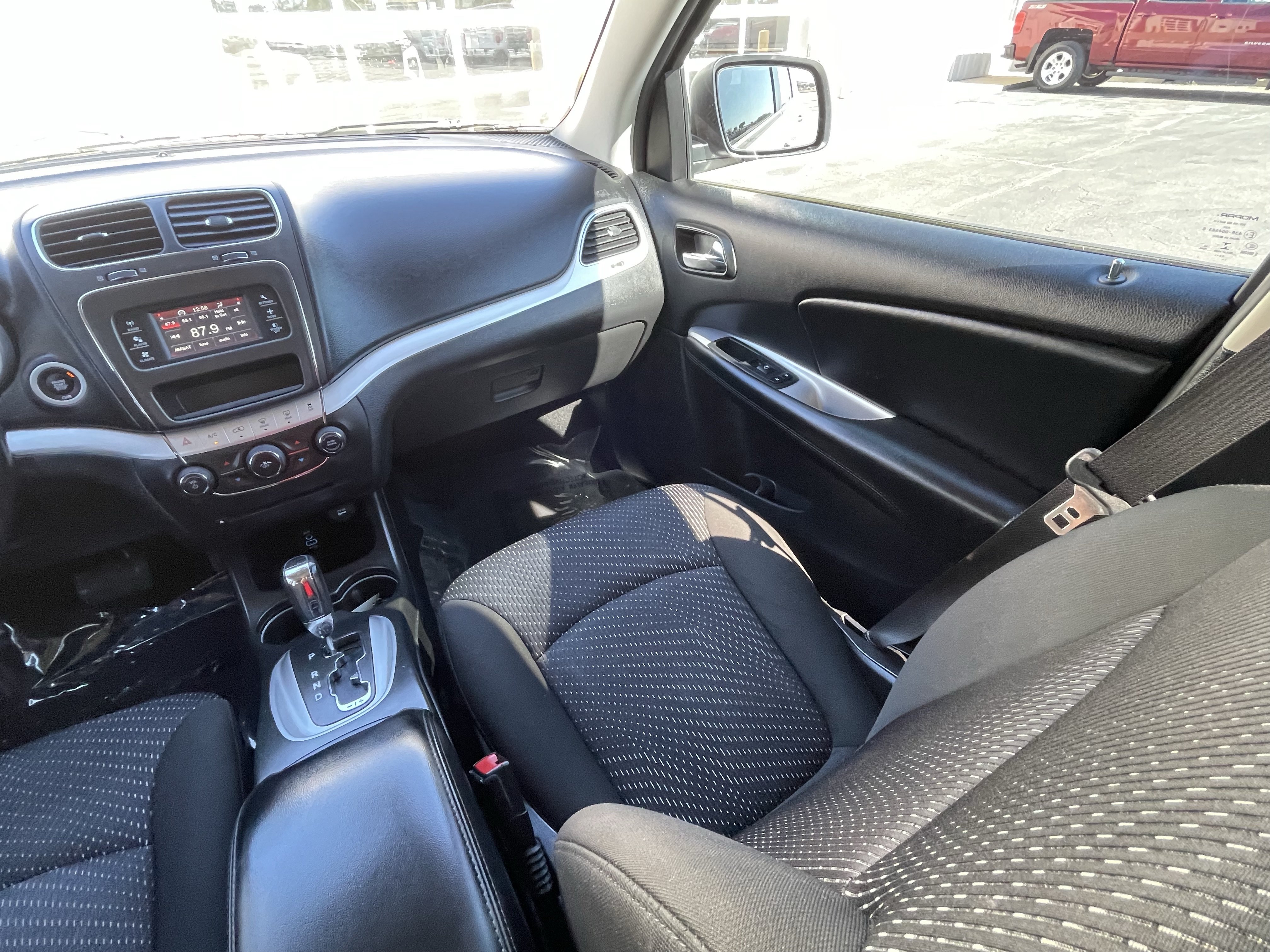 Used 2020 Dodge Journey SE w/ SE Popular Equipment Group FWD image 21