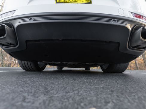 Used 2017 Porsche Panamera image 18