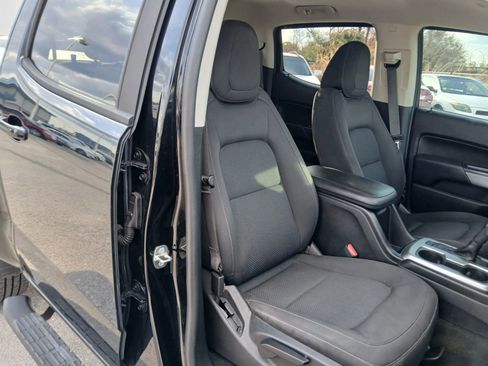 Used 2018 Chevrolet Colorado LT image 18