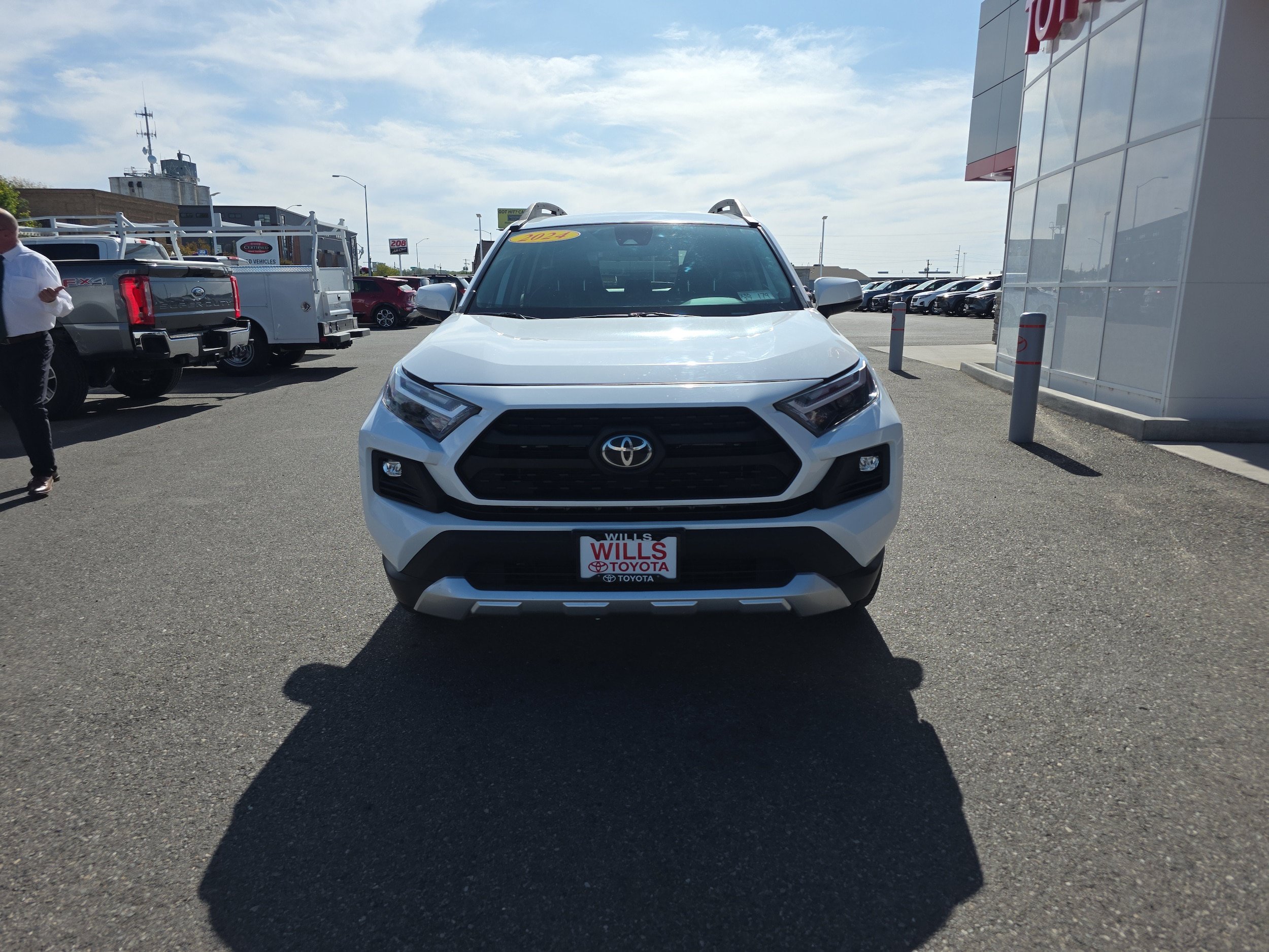 Used 2024 Toyota RAV4 Adventure AWD/4WD image 4