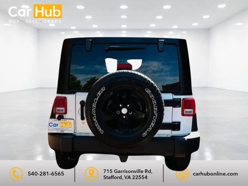 Used 2014 Jeep Wrangler Unlimited Sport w/ Quick Order Package 24S AWD/4WD image 5