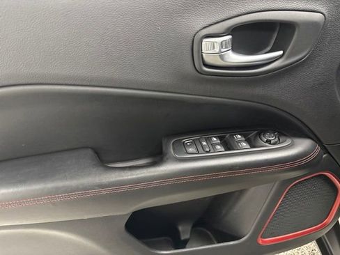 Used 2018 Jeep Compass Trailhawk w/ Navigation Group image 11