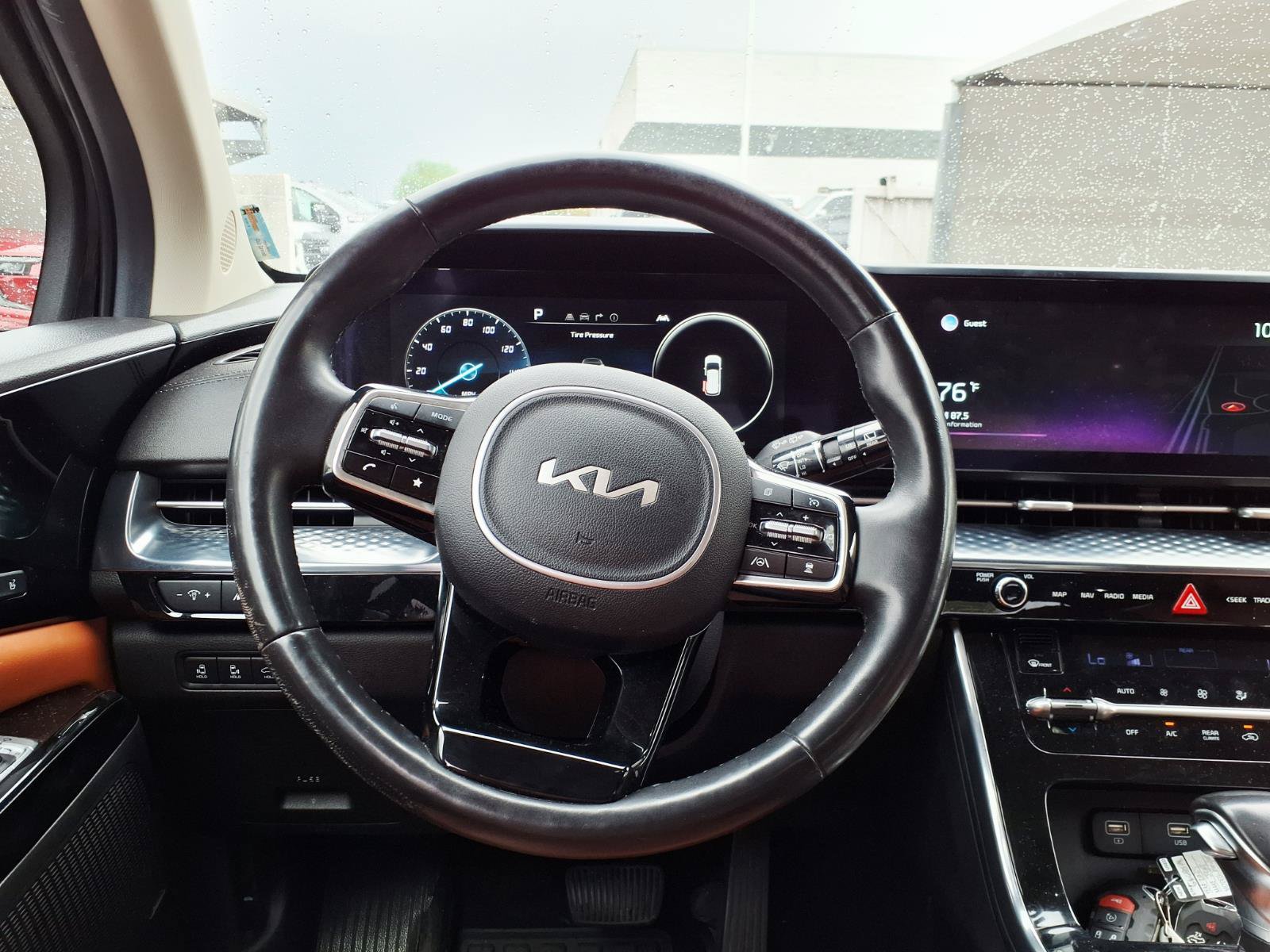 Used 2022 Kia Carnival SX Prestige FWD image 19