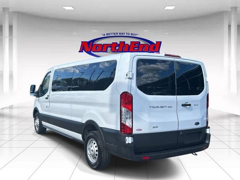 Used 2022 Ford Transit 350 XLT image 5