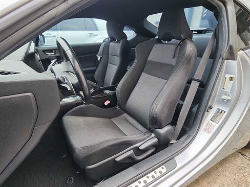 Used 2017 Toyota 86 image 12