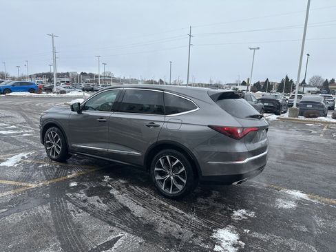 Used 2023 Acura MDX SH-AWD w/ Technology Package image 3