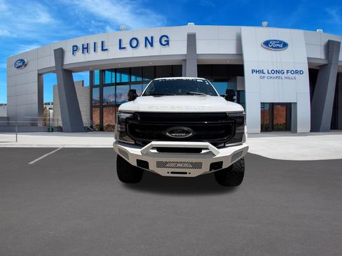 Used 2022 Ford F250 Lariat w/ Black Appearance Package AWD/4WD image 8