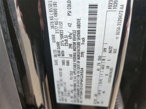 Used 2023 Ford F150 Lightning Platinum image 35