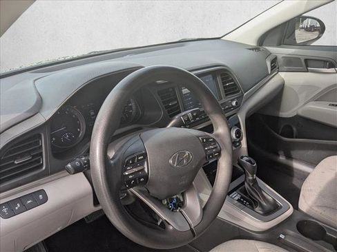 Used 2019 Hyundai Elantra SEL FWD image 10