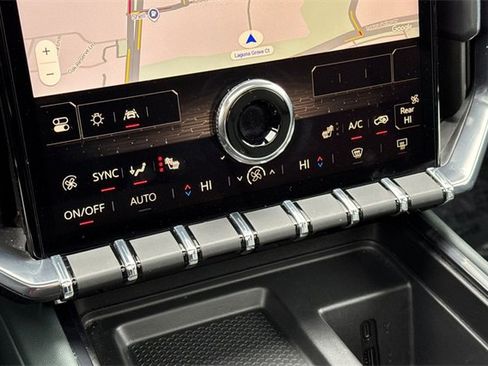 Used 2024 GMC Acadia AT4 w/ Super Cruise Package image 32