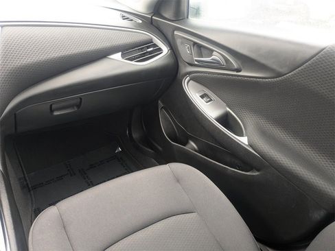 Used 2024 Chevrolet Malibu LT image 17