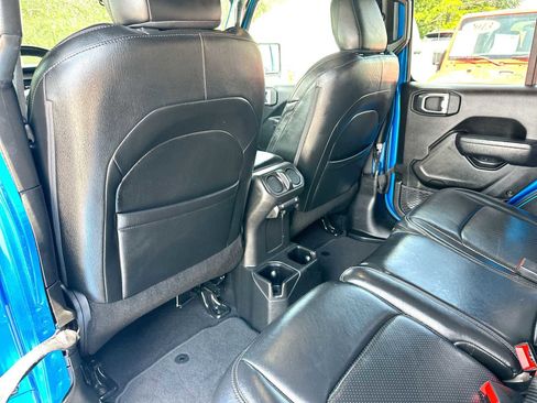 Used 2022 Jeep Wrangler Unlimited Sport AWD/4WD image 24