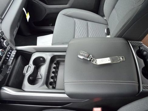 New 2026 RAM 1500 Tradesman AWD/4WD image 22