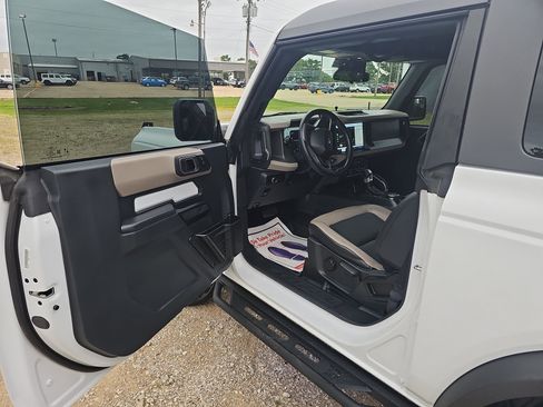Used 2024 Ford Bronco Big Bend AWD/4WD image 17