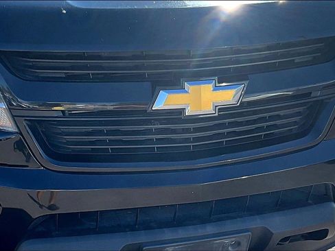 Used 2018 Chevrolet Colorado W/T w/ Custom Special Edition image 26