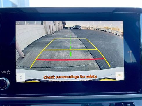 Used 2025 Toyota Camry LE image 17