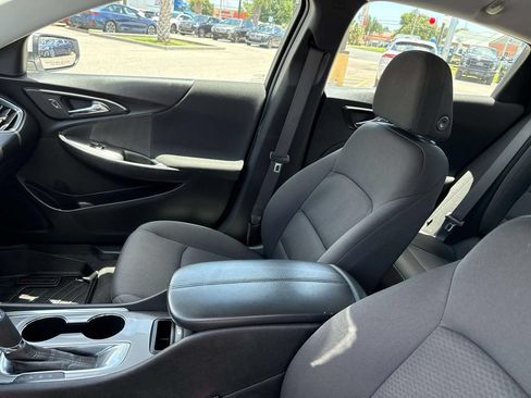 Used 2020 Chevrolet Malibu LT FWD image 15
