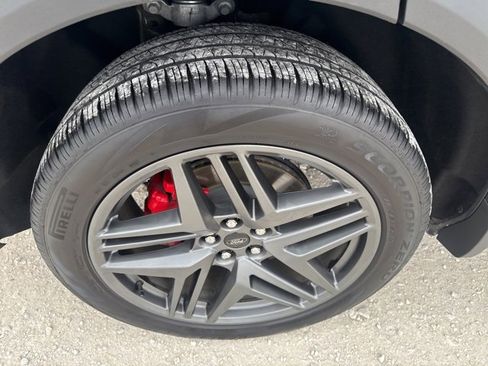 Used 2025 Ford Explorer ST-Line w/ ST-Line Street Pack image 29