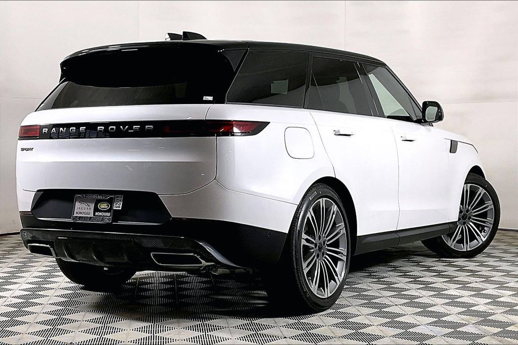 New 2026 Land Rover Range Rover Sport SE AWD/4WD image 2