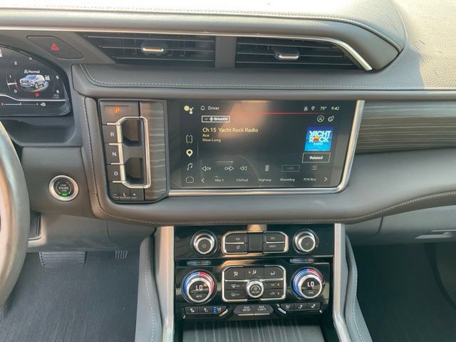 Used 2022 GMC Yukon Denali w/ Denali Premium Package AWD/4WD image 14