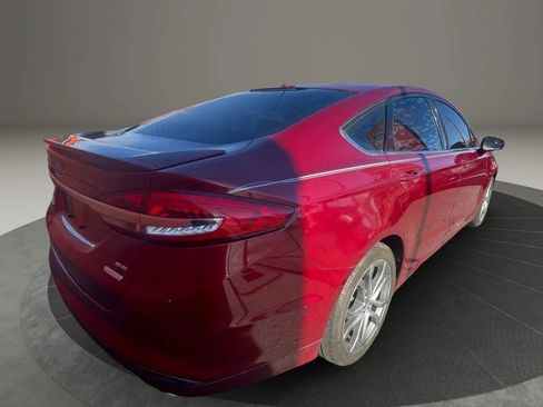 Used 2017 Ford Fusion SE w/ Equipment Group 201A image 6