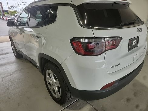 Used 2024 Jeep Compass Latitude AWD/4WD image 4