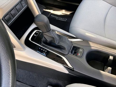 Used 2024 Toyota Corolla Cross L image 15