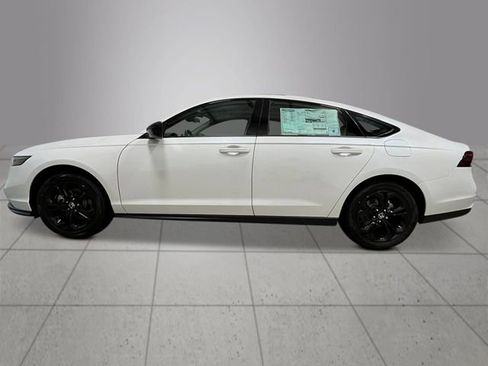 New 2025 Honda Accord SE image 2