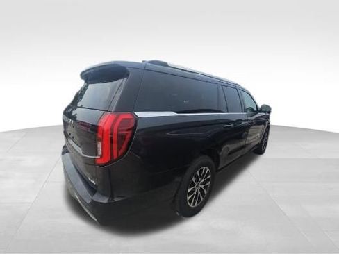 Used 2025 Ford Expedition Max Platinum AWD/4WD image 2