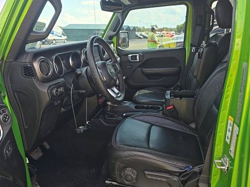Used 2019 Jeep Wrangler Unlimited Rubicon AWD/4WD image 14
