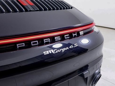 Certified 2021 Porsche 911 Targa 4S AWD/4WD image 12