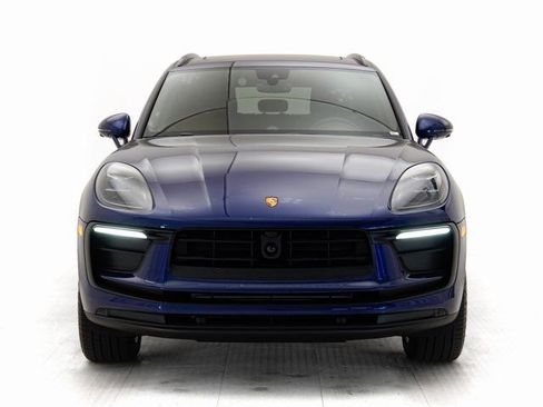 New 2025 Porsche Macan image 32