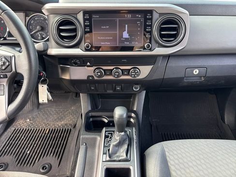 Used 2021 Toyota Tacoma SR5 w/ SR5 Appearance Package (SM) image 21