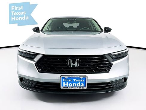 Certified 2025 Honda Accord SE image 2