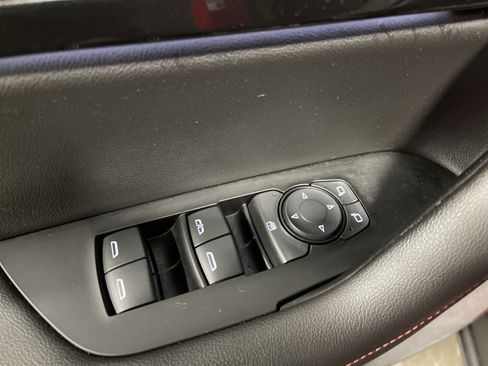 Used 2022 Chevrolet Blazer RS image 9