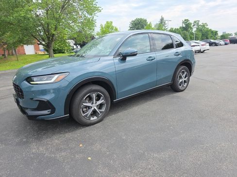 Used 2024 Honda HR-V EX-L image 3