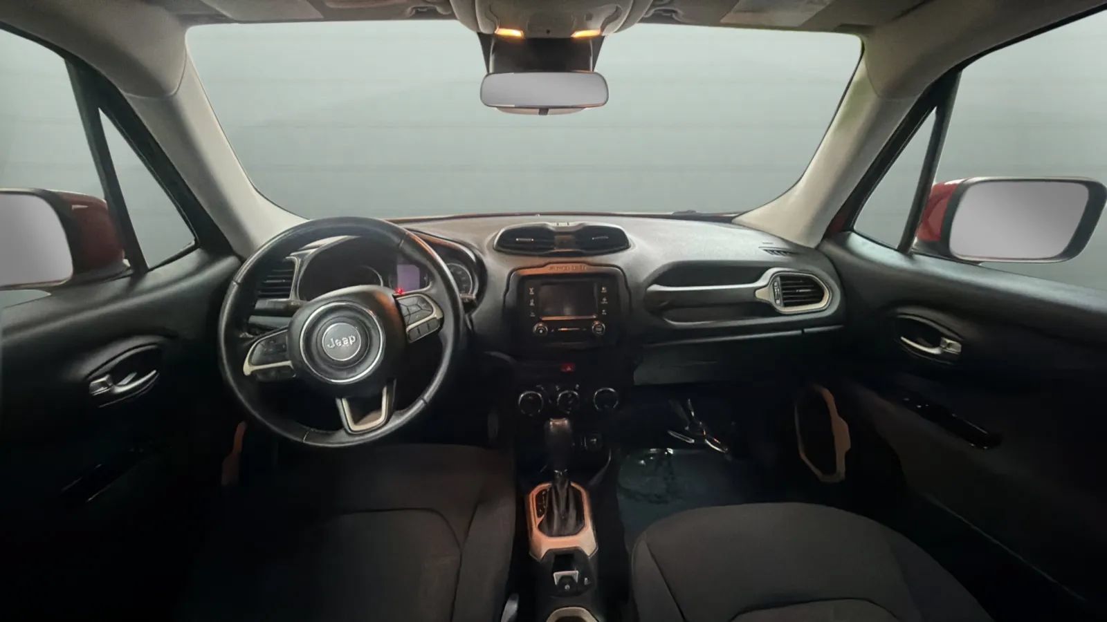 Used 2015 Jeep Renegade Latitude w/ Popular Equipment Group FWD image 9