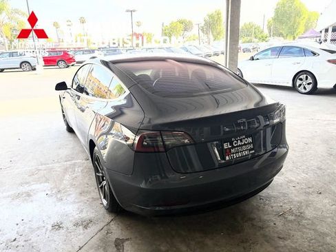 Used 2018 Tesla Model 3 Long Range RWD image 5
