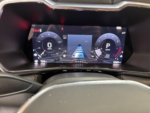 Used 2024 GMC Canyon Elevation w/ Elevation Premium Package image 19