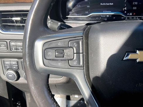 Certified 2022 Chevrolet Suburban Premier image 11