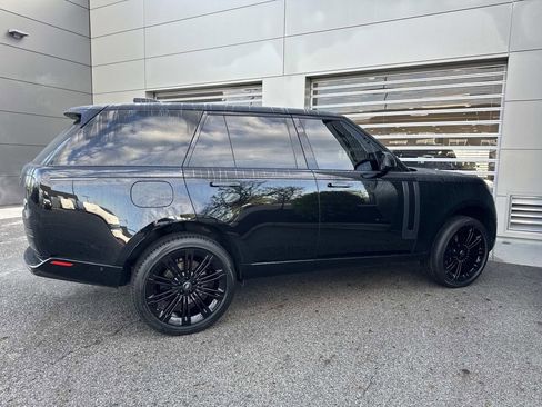 Certified 2023 Land Rover Range Rover SE AWD/4WD image 8