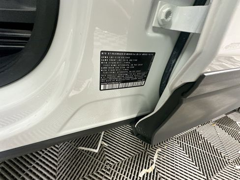 Used 2024 Volkswagen Tiguan S image 12