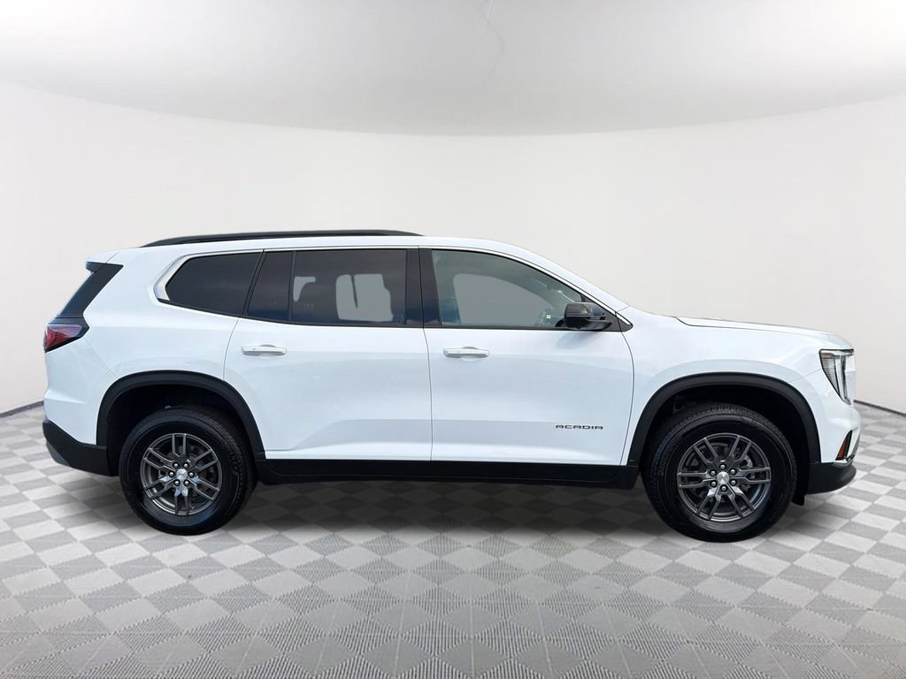 Used 2026 GMC Acadia Elevation FWD image 4