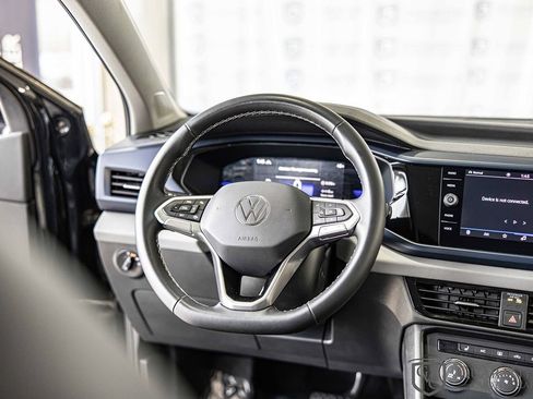 Used 2022 Volkswagen Taos SE image 33